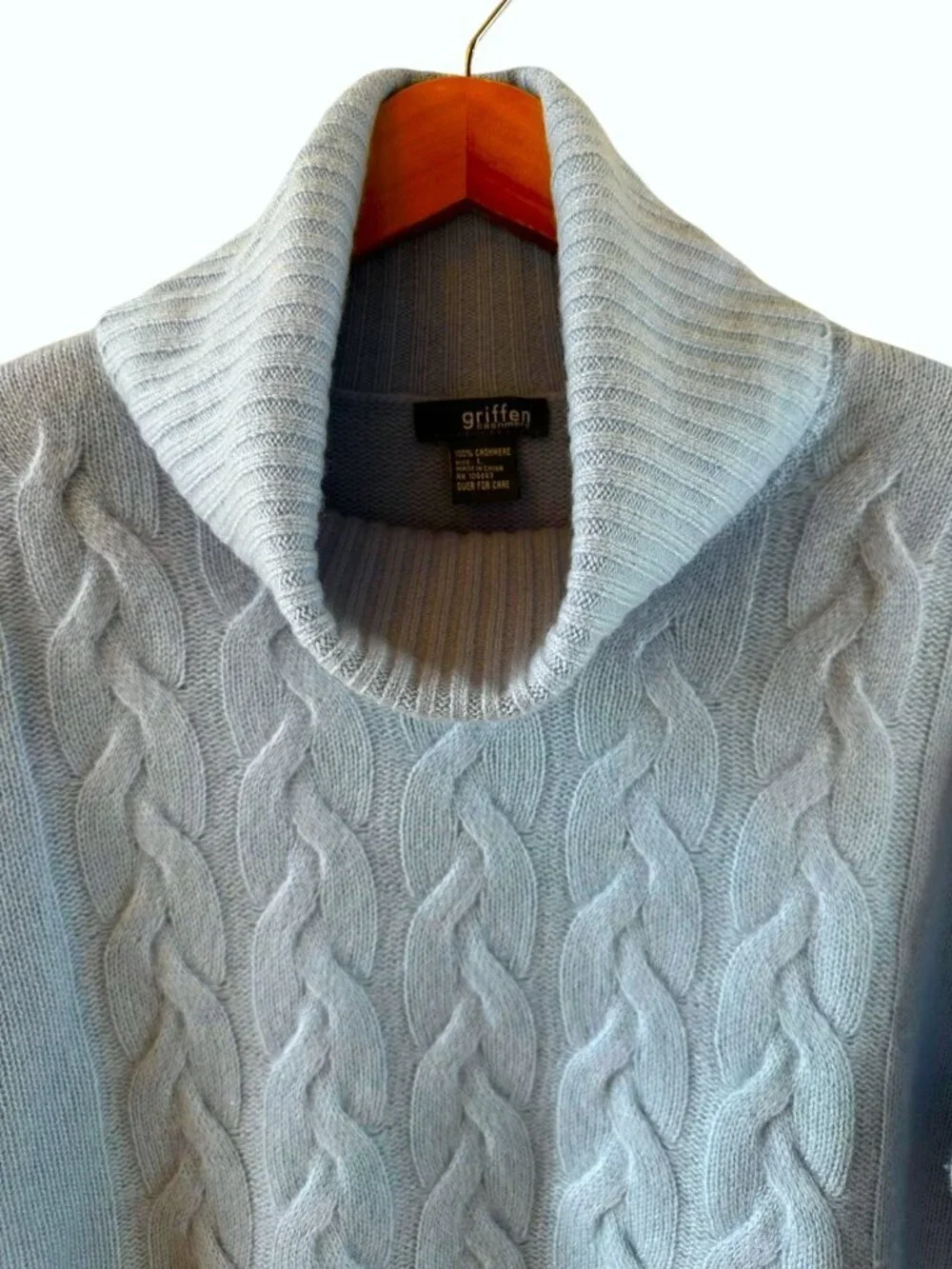 Griffen Luxe 100% Cashmere Baby Blue Cable Knit Turtleneck Sweater Size Large